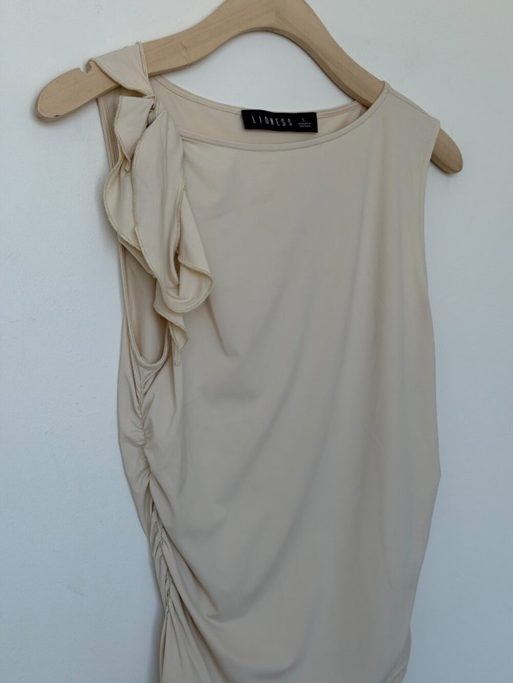 LIONESS Rendezvous Ruffle Top - Cream - Size L - Picture 4 of 4